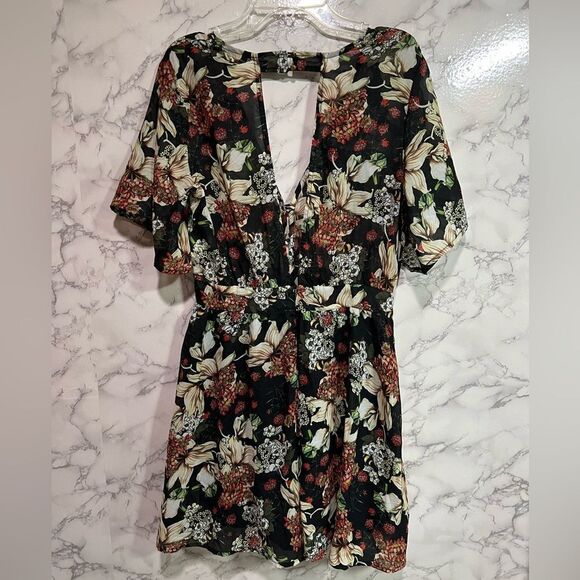 Pitanga Floral Romper Size P - Picture 5 of 5